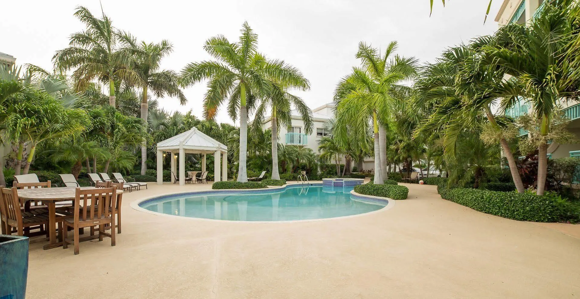 Hotel Caribbean Diamond Residence Providenciales Turks And Caicos Islands